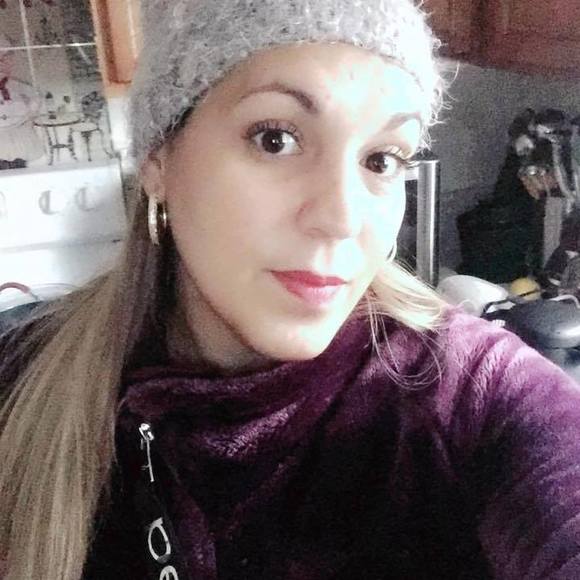 Meet your Posher, Anisley - Picture 1 of 1